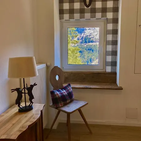 Sophie & Max In * باد جاستاين