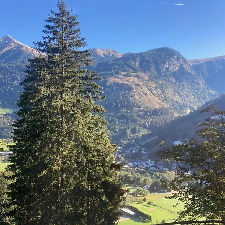 Sophie & Max In Apartment Bad Gastein