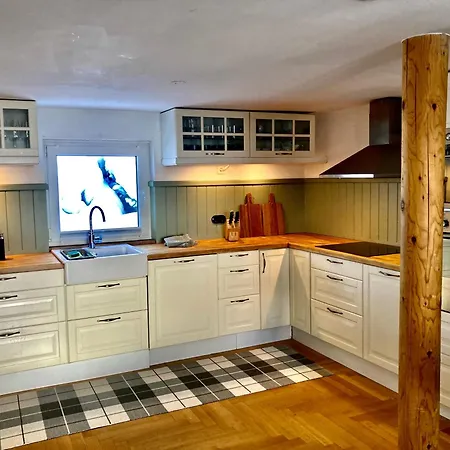 Sophie & Max In Lejlighed *