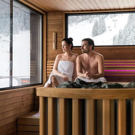 Sophie & Max In شقة باد جاستاين